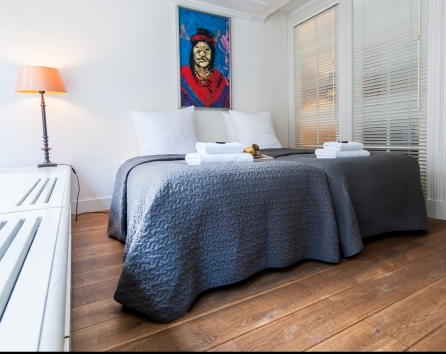 Bedroom 1 other angle Jordaan Noordermarkt Apartment B Amsterdam