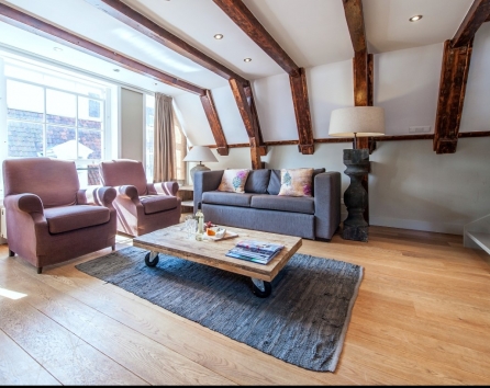 Living area other angle