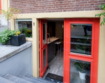 Apartments Entrance Orange City studio Amsterdam