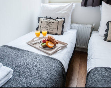 Bedroom 2 Single Beds