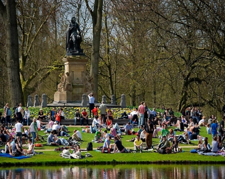 Steps away from the Vondelpark