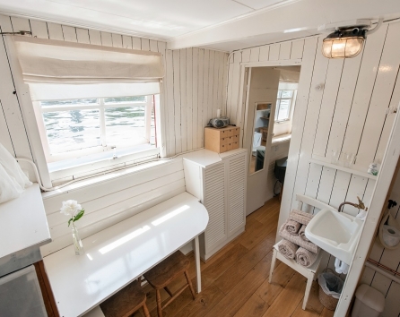 Guest bedroom